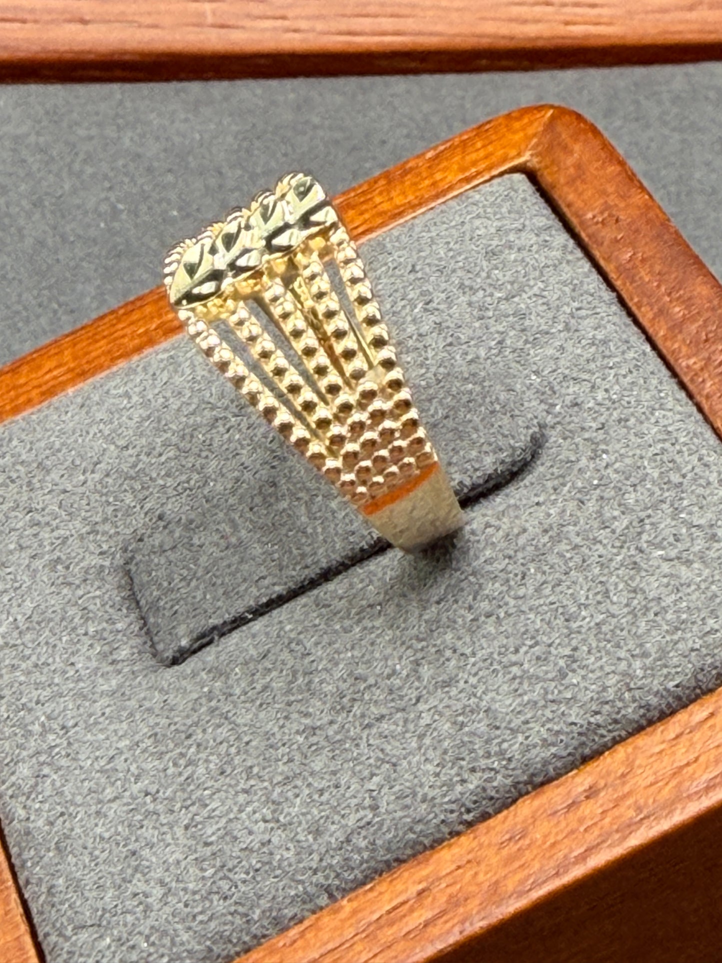 10K Gold Heart Ring