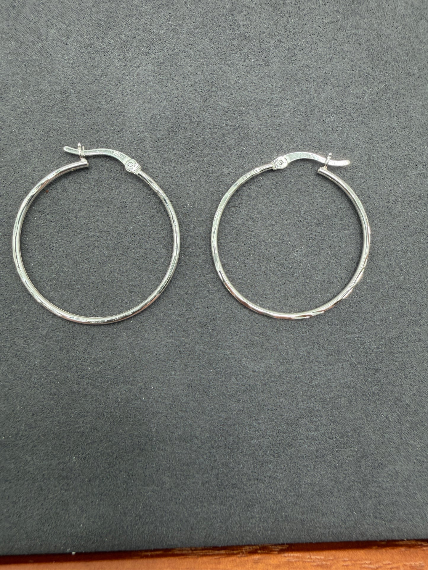 Rhodium Plated 925 Sterling Silver Diamond Cut 30mm Hoop Earring