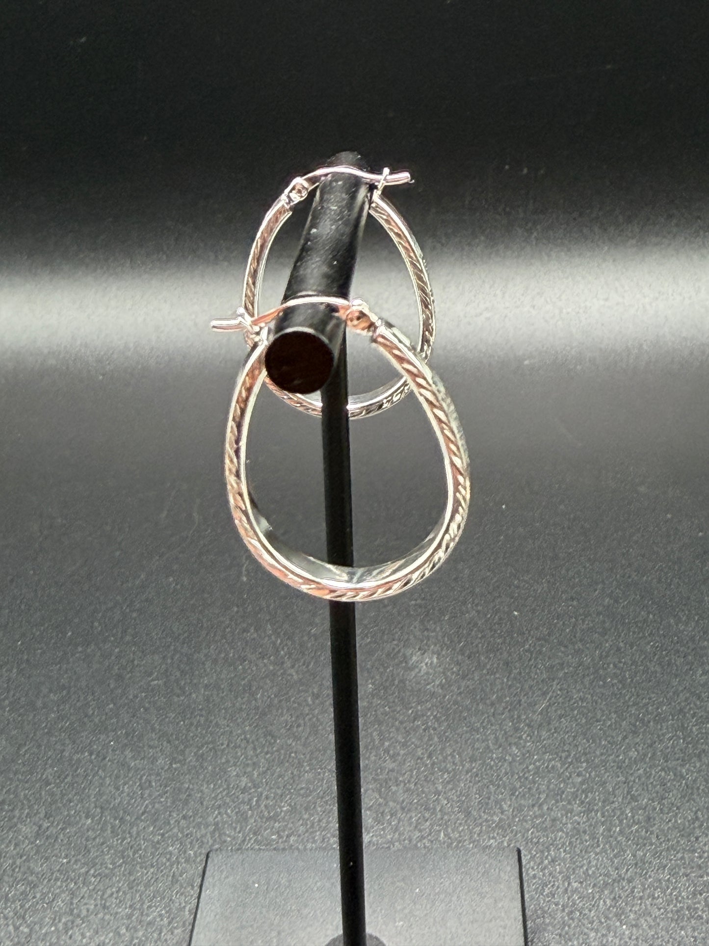 925 Silver Diamond Cut Twisted Oval Hoop Earring