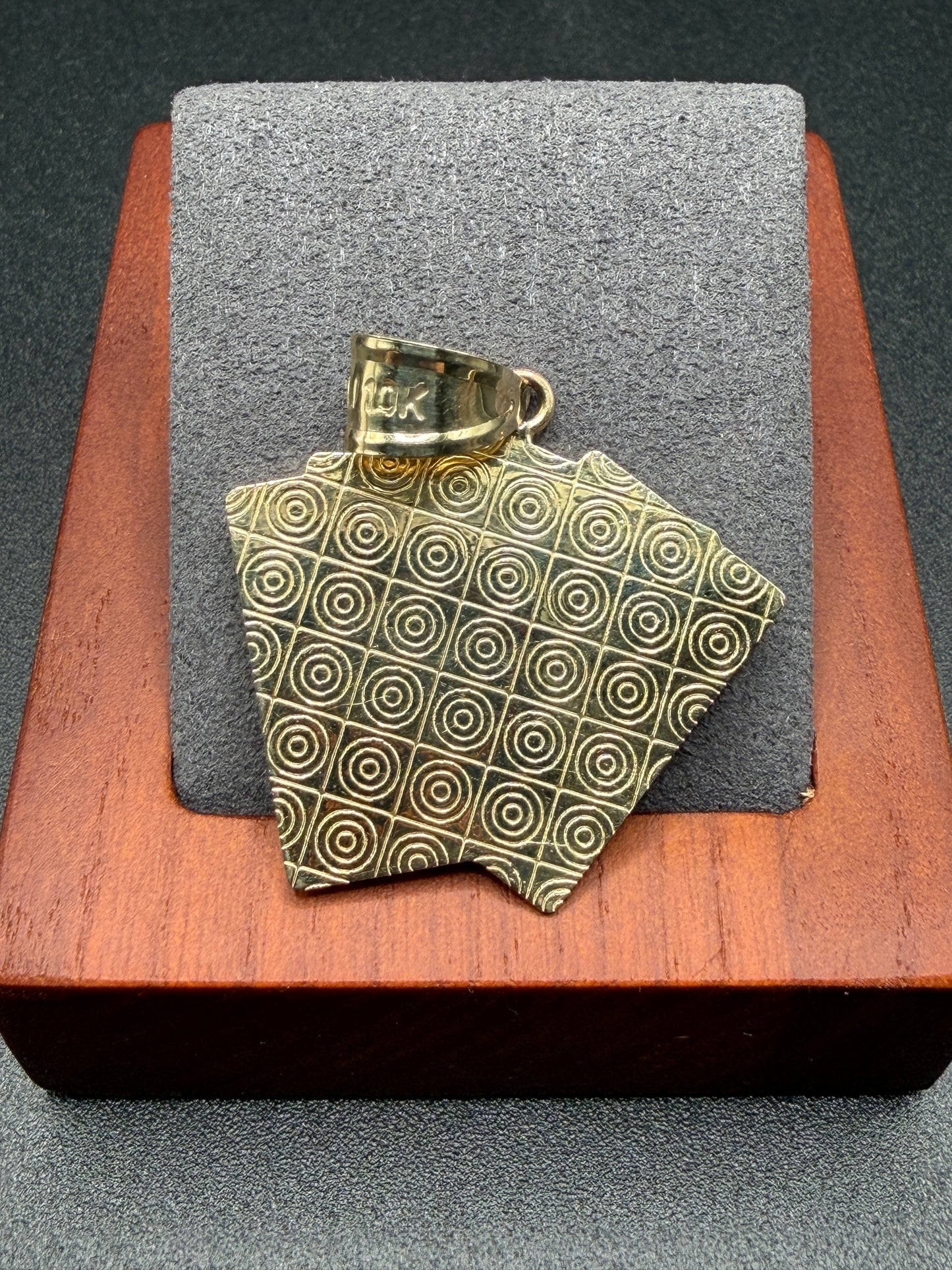 10K Gold Royal Flush Pendant