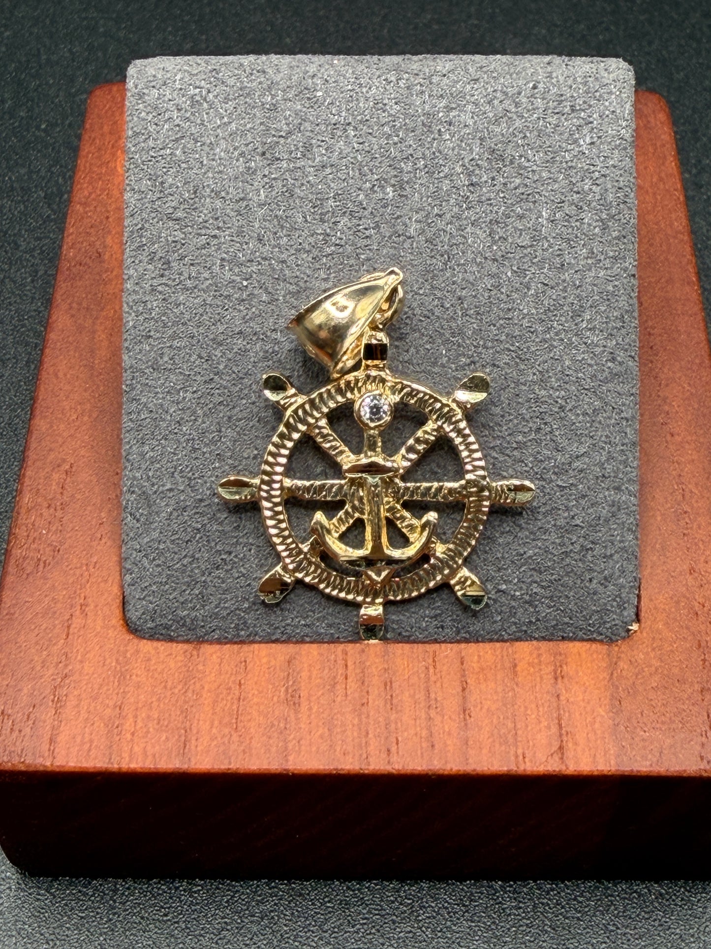 10K Gold Anchor Pendant