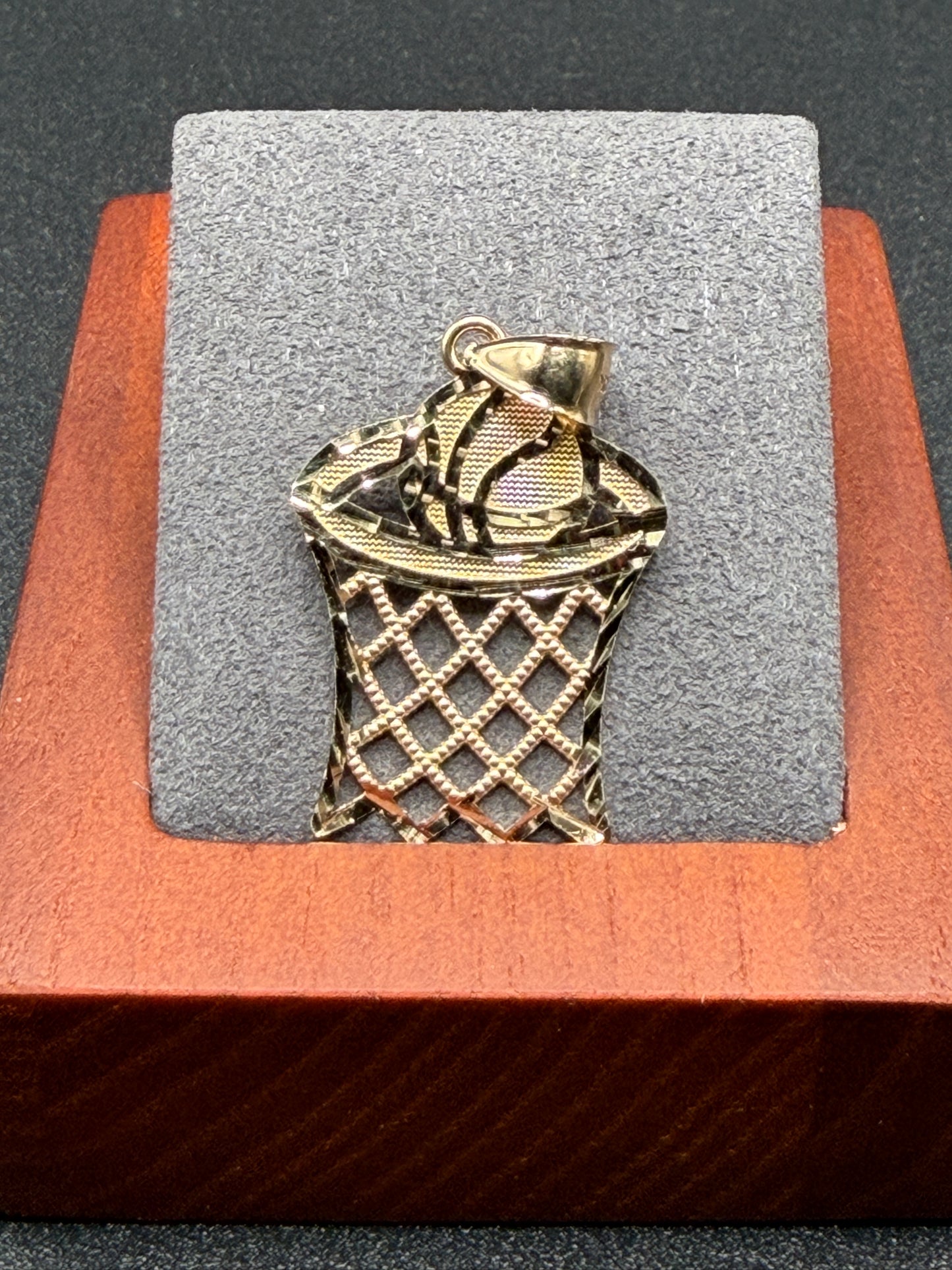 10K Gold Flat Basketball Pendant