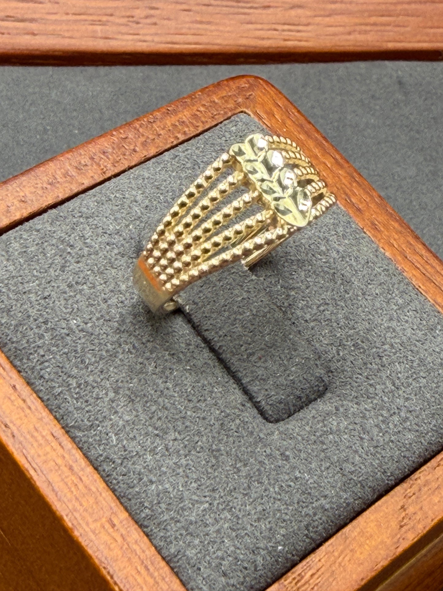 10K Gold Heart Ring