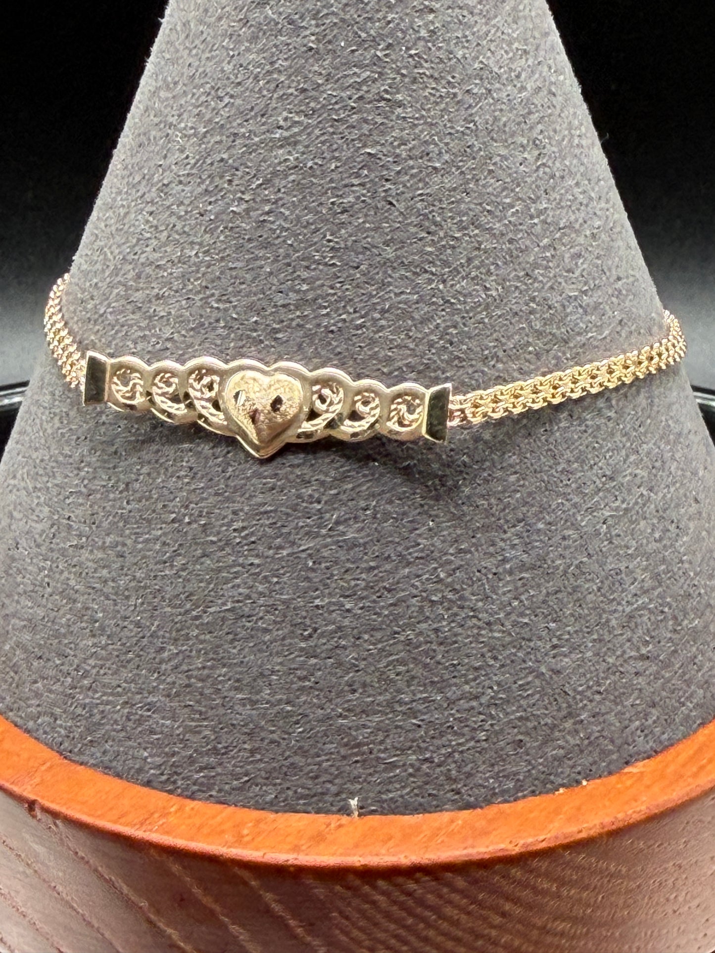 10K Gold Filigree with Heart Bracelet
