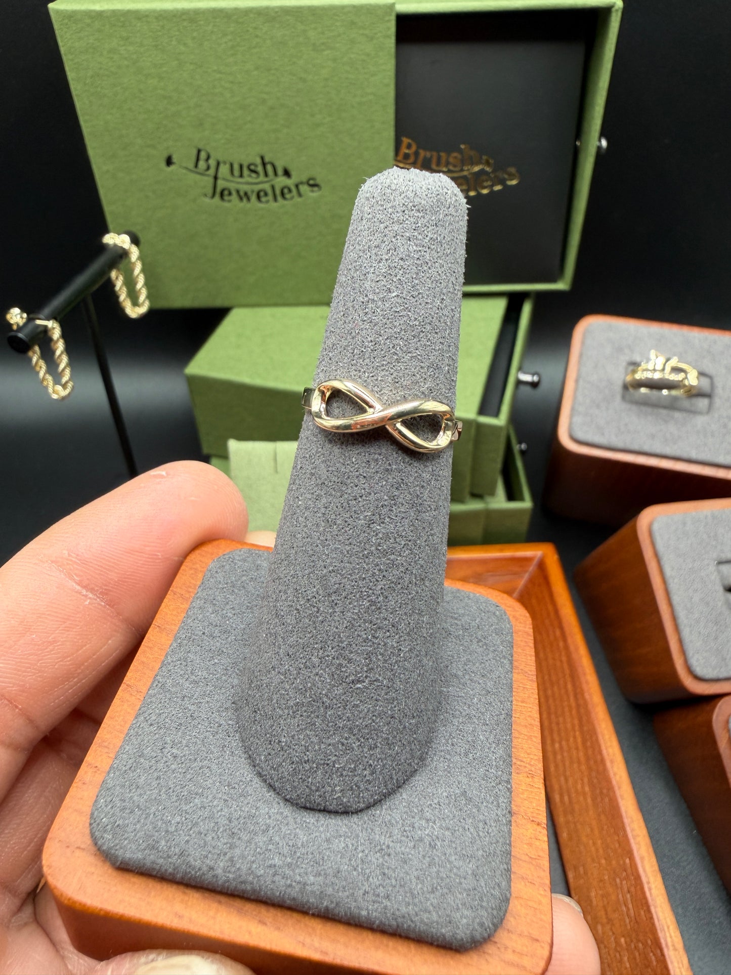 10K Gold Shiny Infiniti Ring