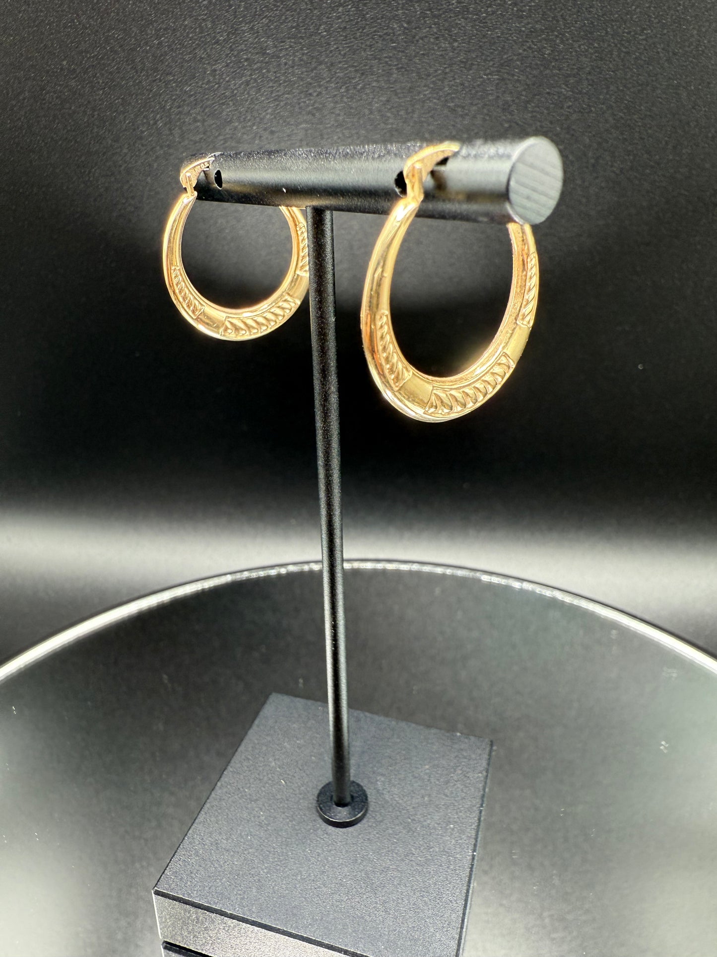 14K Gold Round Fancy Loop Earrings