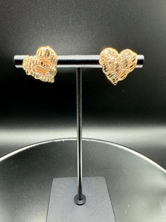 10K Gold Medium Heart Nugget Stud Earrings