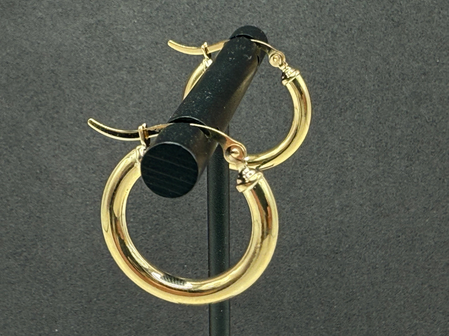 10K Gold Round Hoop Earrings
