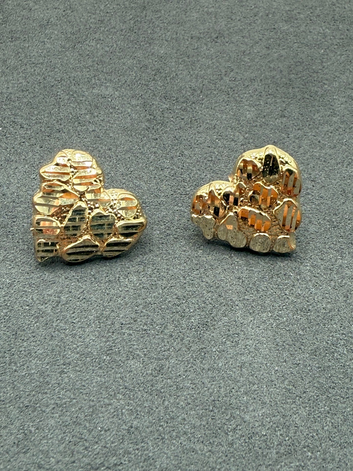 10K Gold Small Heart Nugget Stud Earrings