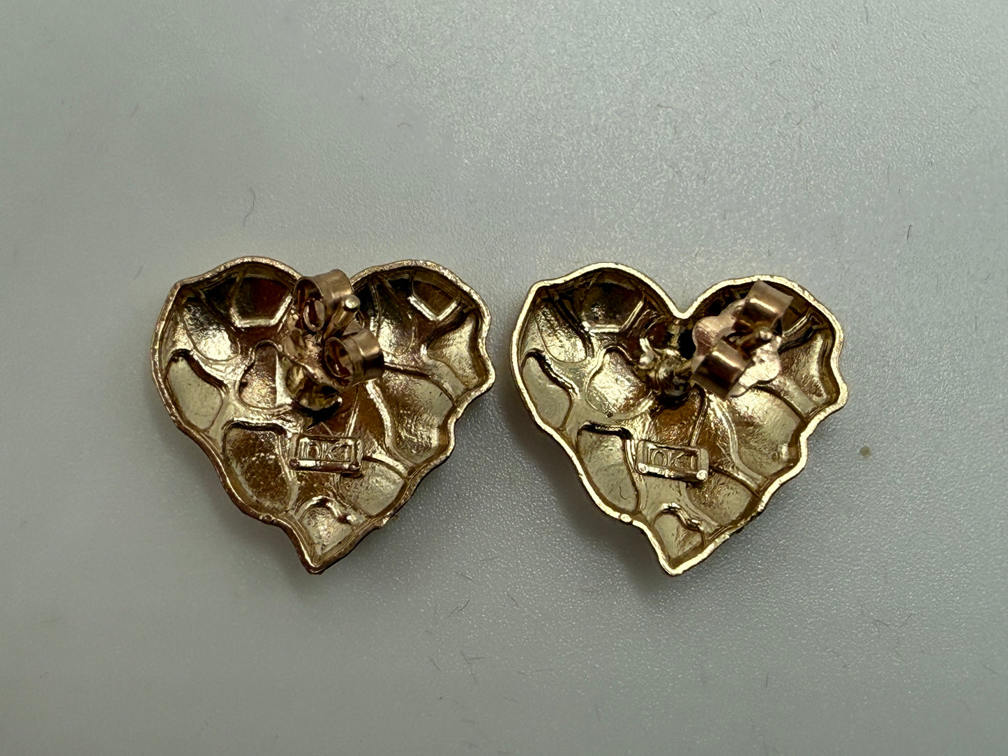 10K Gold Medium Heart Nugget Stud Earrings