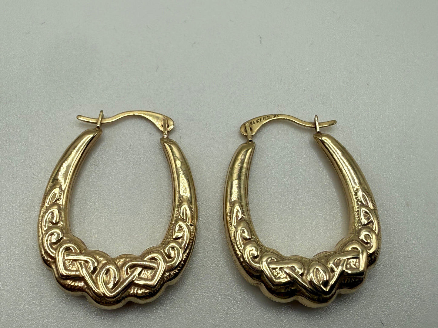 14K Gold Fancy U-Style Hoop Earrings