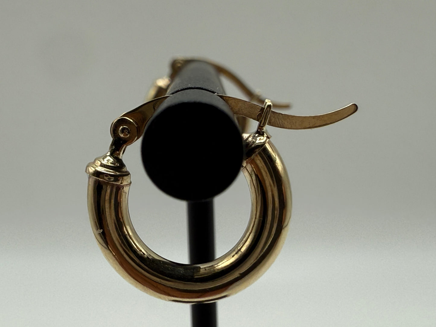 10K Gold Round Hoop Earrings