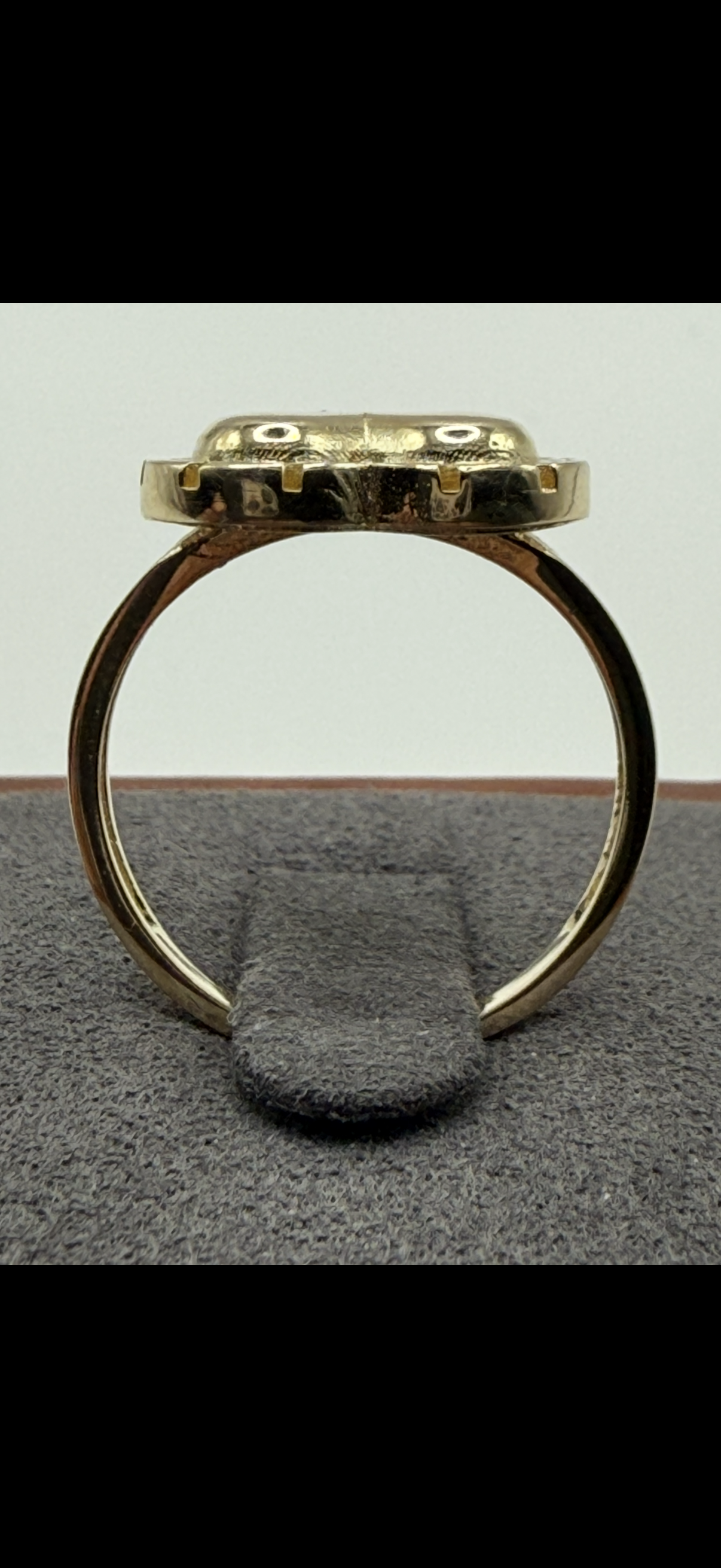 10K Gold Heart with Fancy Border Ring
