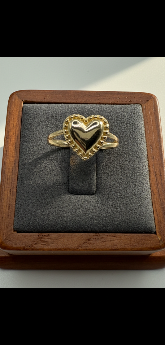 10K Gold Fancy Beaded Border Heart Ring